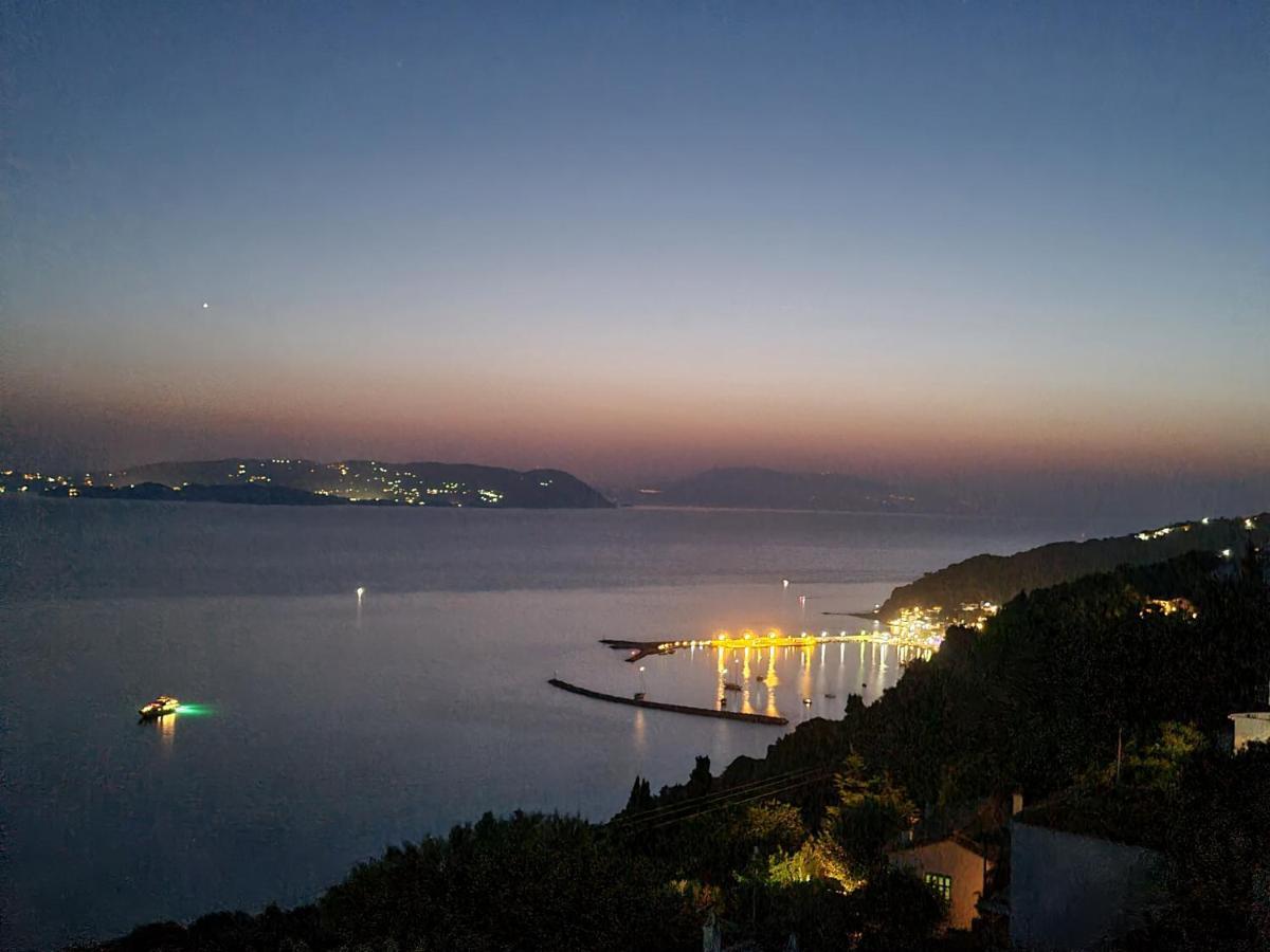 Secret Sporades Panoramic Villa *